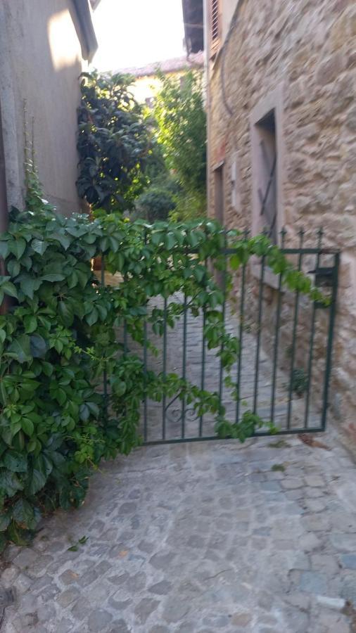 La Maison Du Chateau Cremolino Eksteriør billede